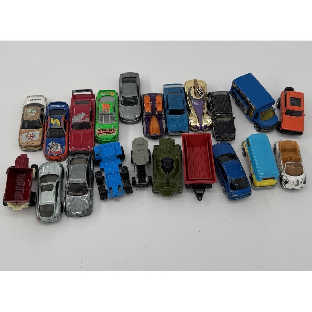 Vintage Diecast Car Lot Of‎ 21 Matchbox Maisto Mattel Racing Champions 90s